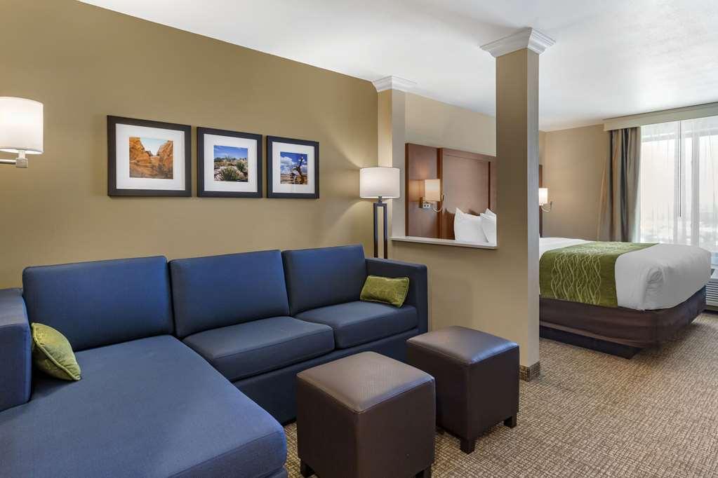 Comfort Suites Albuquerque Airport Cameră foto